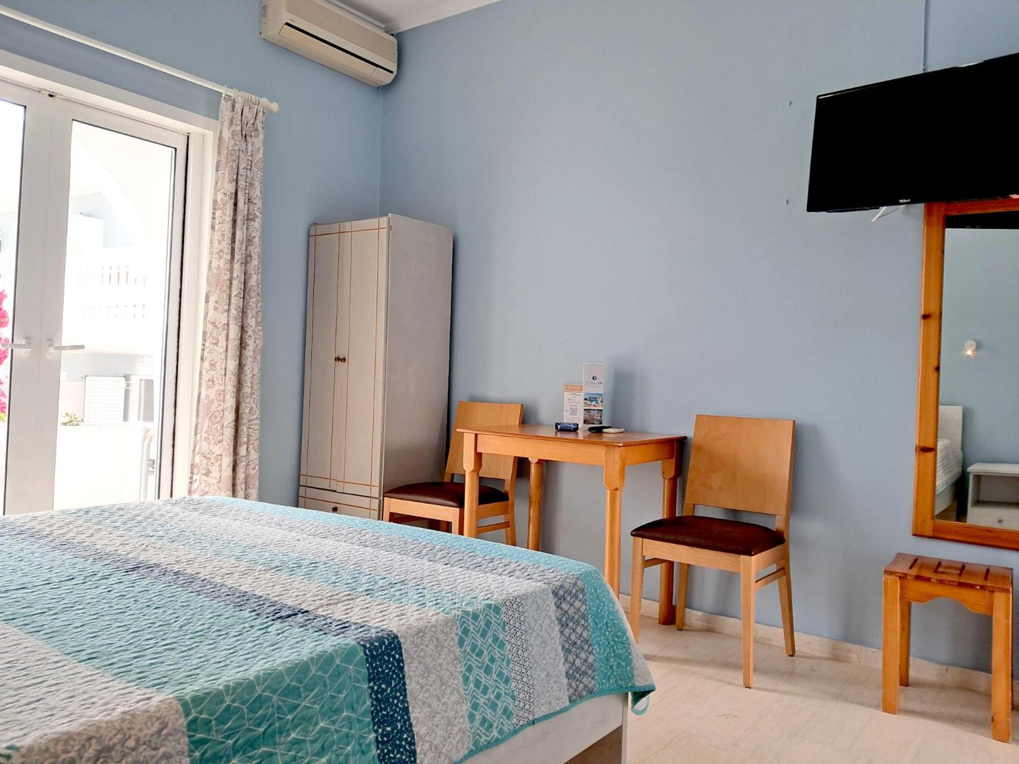 Sigma Hotel Paralia Vrachou Exterior photo