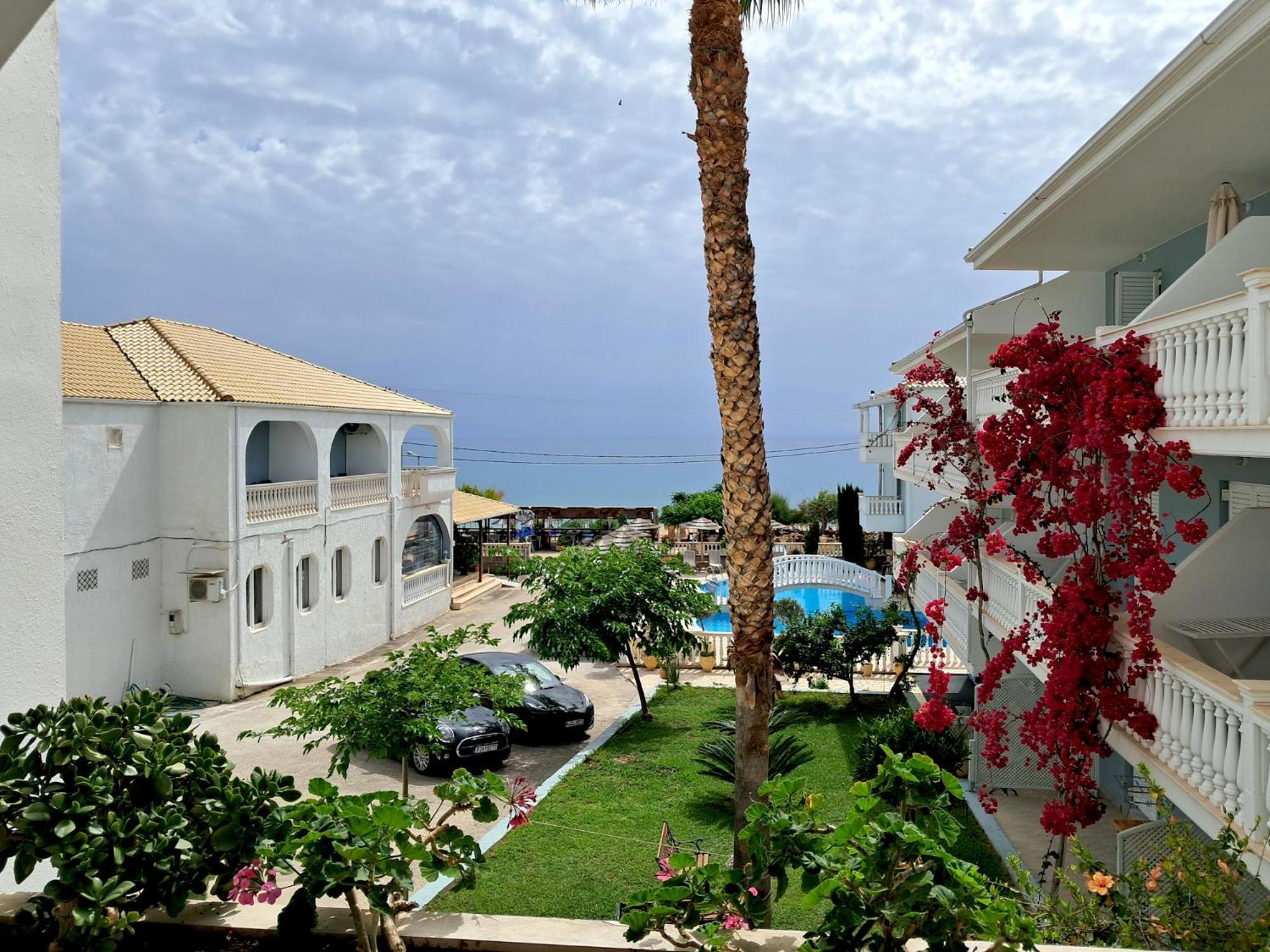Sigma Hotel Paralia Vrachou Exterior photo
